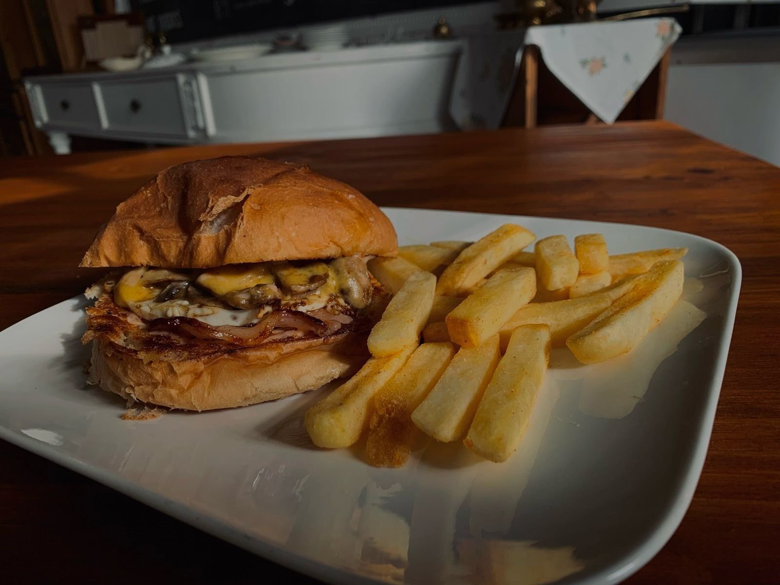 The Breakfast Bun with golden chips